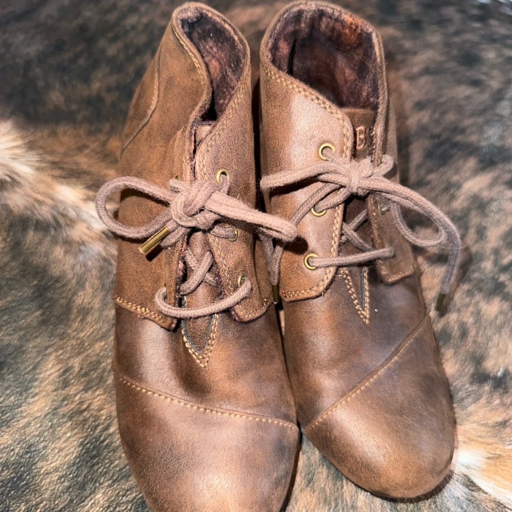 Brown Bob Lace-Up Ankle Boots